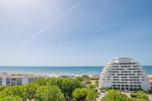 Vue mer grandiose la Grande Motte au Lady Blue Terrasse plein ciel Parking Privé