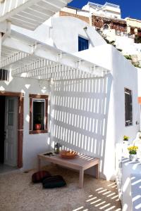 Menias Cave House Santorini Greece