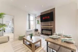 City Centre, Free Parking and Sleeps 8 - Parkside