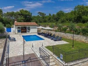 Ferienhaus mit Privatpool für 8 Personen ca 210 qm in Trget, Istrien Bucht von Raša