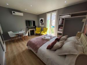 Appartements Rosa Studio Amelie Centre : photos des chambres