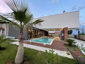 Ferienhaus mit Privatpool für 10 Personen ca 250 qm in Ližnjan, Istrien Südküste von Istrien