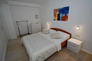 Ferienwohnung für 5 Personen ca 80 qm in Zaostrog, Dalmatien Mitteldalmatien