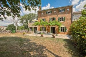 Ferienhaus mit Privatpool für 8 Personen ca 150 qm in Červari, Istrien Westküste von Istrien 