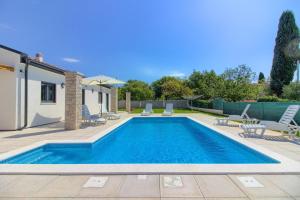 Ferienhaus mit Privatpool für 8 Personen ca 130 qm in Paradiž bei Vodnjan, Istrien Südküste von Istr 