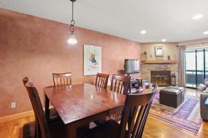 Cozy 2BR in Heart of Breckenridge with Ski Access