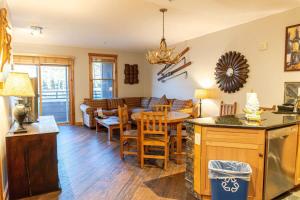 2BR Ski In Ski Out Keystone Condo Walk to Slopes