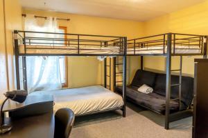 Main St 2BR Next to Ski Access