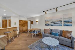 Steps From Ski Lift Garage Parking Included