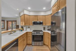 Steps From Ski Lift Garage Parking Included