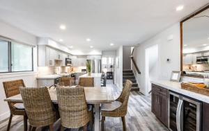 Remodeled 4BR Close to Canyons Village and Skiing