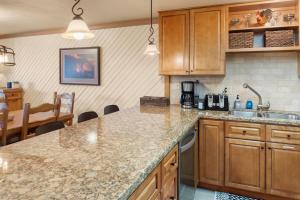 2BR Condo with Amazing Locale Minutes from Slopes