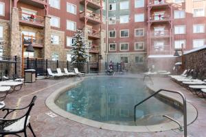 Charming 1BR with Resort Amenities Near Ski Lift