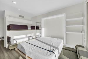 Modern Ski in Ski out Canyons Village Studio