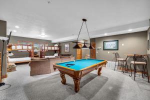 4BR Retreat with Hot Tub and Great Location