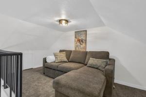 Downtown 2BD Retreat-Walk Everywhere