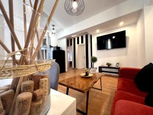 Two-Bedroom Apartment room in Athens Way Apartments