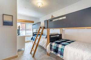 Bright 3BD Kings Beach Townhome