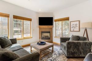 Bright 3BD Kings Beach Townhome