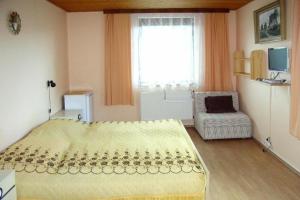 Ferienhaus mit Privatpool für 10 Personen ca 240 m in Smrzovka, Isergebirge