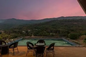 Vallys,in --Valley View with Infinity Pool - Āmbavna