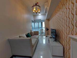 Uptown Parksuites Apartments Tower 1 BGC by PH Staycation