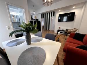 Two-Bedroom Apartment room in Athens Way Apartments