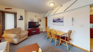 Mt Green 1-B01 Brought to you by GetAway Vacations