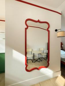 Chic Studio near Fabrika-By Wehost