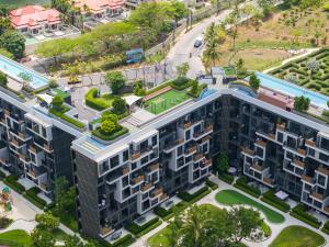 Skypark Laguna Rooftop Pool Apartment near Bang Tao Beach