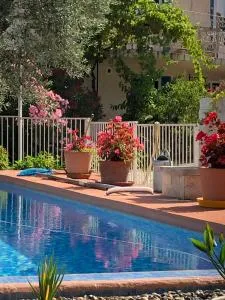 La maison-es-maisons. - فالريس