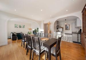 Appartements Maison de ville 11 pers hyper centre : photos des chambres