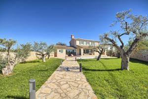 Ferienhaus mit Privatpool für 8 Personen ca 170 qm in Barban, Istrien Bucht von Raša - Ubytování bez kategorie ve městě Barban