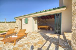 Ferienhaus mit Privatpool für 8 Personen ca 170 qm in Barban, Istrien Bucht von Raša