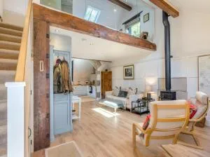 Lyme Tree Farm Cottages - Hotching Barn and Knockstone Cottage - 皮克福里斯特