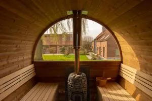 Vakantiewoning L'Eau Tendre in Ellezelles, met wellness en buitenzwembad met overkapping - Erbaut