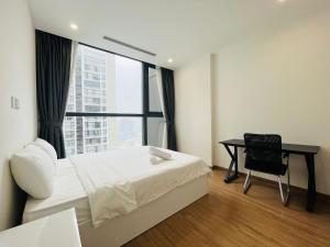 Nanahousing-3 Bedroom Apartment Vinhomes Skylake