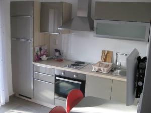 Ferienwohnung für 4 Personen ca 45 qm in Srima, Dalmatien Norddalmatien - b60470