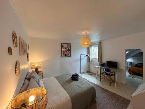 Appartements Large Apartment in City Center : photos des chambres