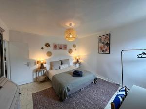 Appartements Large Apartment in City Center : photos des chambres