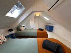 Appartements Large Apartment in City Center : photos des chambres