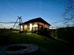 Bąbelkowa Chata Beskidy Domek z Balią Jacuzzi - Kocoń