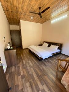 Bhagirathi Resort by Aikyam