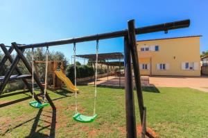 Ferienhaus mit Privatpool für 8 Personen ca 210 qm in Pavicini, Istrien Südküste von Istrien