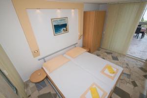 Ferienwohnung für 4 Personen ca 43 qm in Baska Voda, Dalmatien Mitteldalmatien