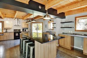 Chalets Alpins - 11 Chemin des Skieurs