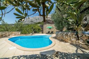 Villa Belvedere mit beheiztem Schwimmbad, Garten 