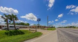 Star Inn - Beeville
