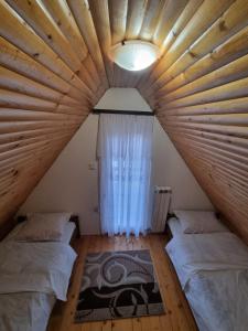 Bungalow in Mountain 2