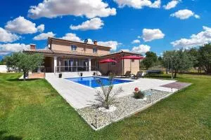 Ferienhaus mit Privatpool für 8 Personen ca 130 qm in Divšići, Istrien Südküste von Istrien - Divšići
